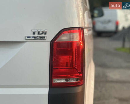Белый Фольксваген Transporter, объемом двигателя 2 л и пробегом 264 тыс. км за 16500 $, фото 14 на Automoto.ua