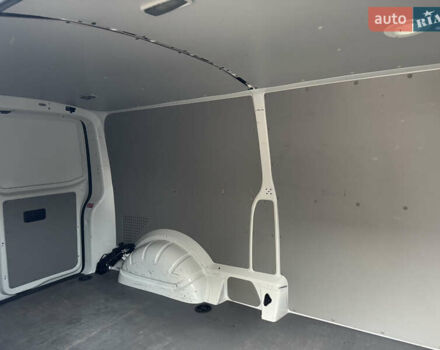 Белый Фольксваген Transporter, объемом двигателя 2 л и пробегом 237 тыс. км за 19700 $, фото 22 на Automoto.ua