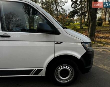 Білий Фольксваген Transporter, об'ємом двигуна 2 л та пробігом 386 тис. км за 19990 $, фото 4 на Automoto.ua