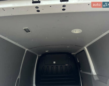 Белый Фольксваген Transporter, объемом двигателя 2 л и пробегом 237 тыс. км за 19950 $, фото 52 на Automoto.ua