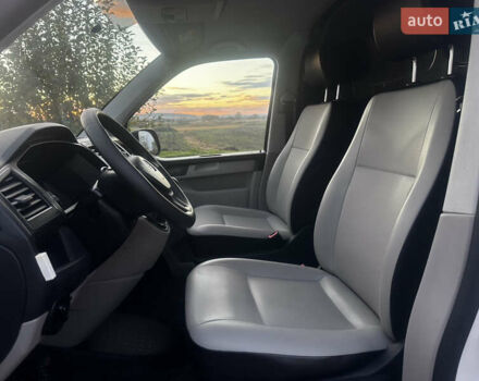 Белый Фольксваген Transporter, объемом двигателя 2 л и пробегом 264 тыс. км за 16500 $, фото 18 на Automoto.ua