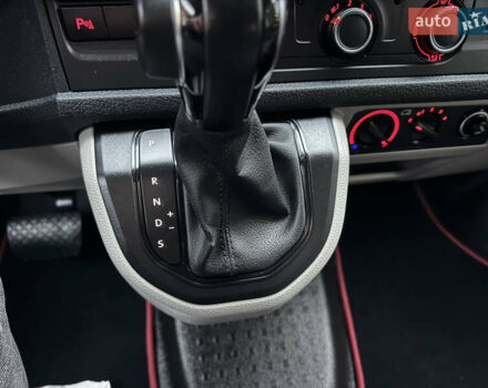 Белый Фольксваген Transporter, объемом двигателя 2 л и пробегом 237 тыс. км за 19950 $, фото 29 на Automoto.ua