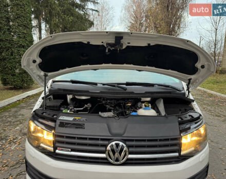 Белый Фольксваген Transporter, объемом двигателя 2 л и пробегом 237 тыс. км за 19950 $, фото 55 на Automoto.ua