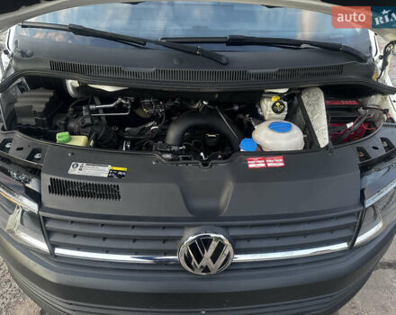 Белый Фольксваген Transporter, объемом двигателя 2 л и пробегом 264 тыс. км за 16500 $, фото 47 на Automoto.ua