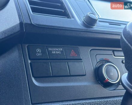 Белый Фольксваген Transporter, объемом двигателя 2 л и пробегом 219 тыс. км за 18200 $, фото 19 на Automoto.ua