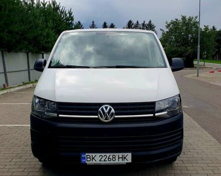 Белый Фольксваген Transporter, объемом двигателя 2 л и пробегом 254 тыс. км за 18999 $, фото 2 на Automoto.ua