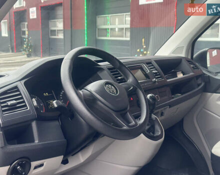 Білий Фольксваген Transporter, об'ємом двигуна 2 л та пробігом 219 тис. км за 17900 $, фото 24 на Automoto.ua