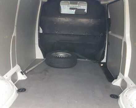 Белый Фольксваген Transporter, объемом двигателя 2 л и пробегом 254 тыс. км за 18999 $, фото 6 на Automoto.ua