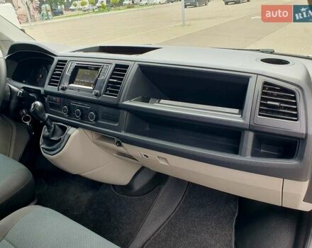 Белый Фольксваген Transporter, объемом двигателя 2 л и пробегом 254 тыс. км за 18999 $, фото 10 на Automoto.ua