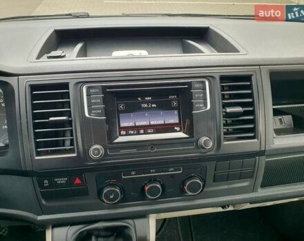 Белый Фольксваген Transporter, объемом двигателя 2 л и пробегом 254 тыс. км за 18999 $, фото 19 на Automoto.ua