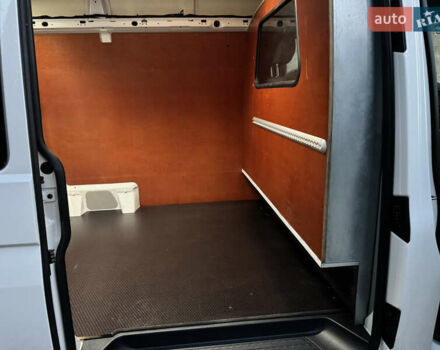 Белый Фольксваген Transporter, объемом двигателя 2 л и пробегом 244 тыс. км за 18100 $, фото 49 на Automoto.ua