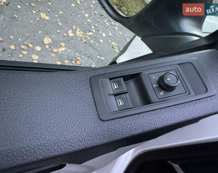 Белый Фольксваген Transporter, объемом двигателя 2 л и пробегом 244 тыс. км за 18100 $, фото 19 на Automoto.ua