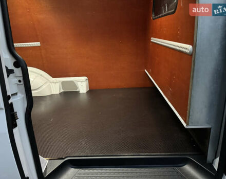 Білий Фольксваген Transporter, об'ємом двигуна 2 л та пробігом 244 тис. км за 18200 $, фото 44 на Automoto.ua