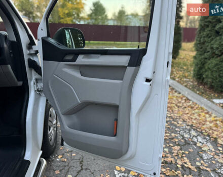 Білий Фольксваген Transporter, об'ємом двигуна 2 л та пробігом 244 тис. км за 18200 $, фото 36 на Automoto.ua