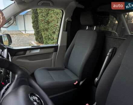 Білий Фольксваген Transporter, об'ємом двигуна 2 л та пробігом 244 тис. км за 18200 $, фото 24 на Automoto.ua