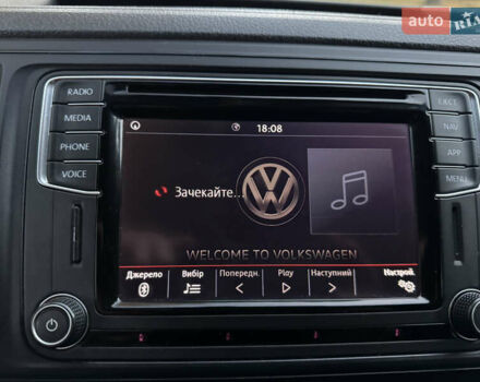 Белый Фольксваген Transporter, объемом двигателя 2 л и пробегом 244 тыс. км за 18100 $, фото 27 на Automoto.ua