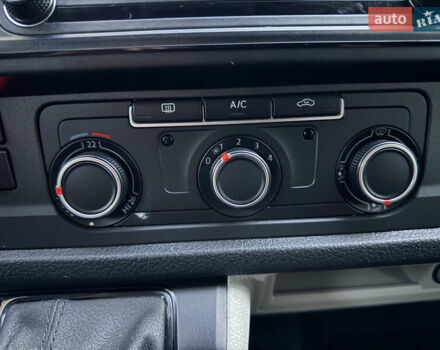 Белый Фольксваген Transporter, объемом двигателя 2 л и пробегом 244 тыс. км за 18100 $, фото 29 на Automoto.ua