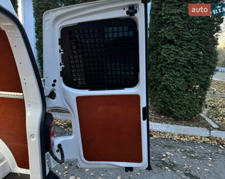 Белый Фольксваген Transporter, объемом двигателя 2 л и пробегом 244 тыс. км за 18100 $, фото 55 на Automoto.ua