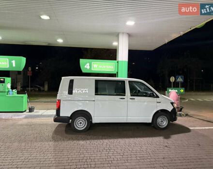 Белый Фольксваген Transporter, объемом двигателя 2 л и пробегом 80 тыс. км за 22500 $, фото 10 на Automoto.ua