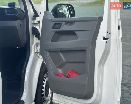 Белый Фольксваген Transporter, объемом двигателя 2 л и пробегом 236 тыс. км за 22500 $, фото 39 на Automoto.ua