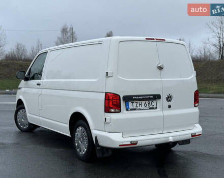 Белый Фольксваген Transporter, объемом двигателя 2 л и пробегом 203 тыс. км за 22950 $, фото 4 на Automoto.ua