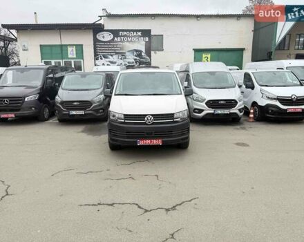 Белый Фольксваген Transporter, объемом двигателя 2 л и пробегом 179 тыс. км за 21900 $, фото 1 на Automoto.ua