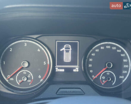 Білий Фольксваген Transporter, об'ємом двигуна 2 л та пробігом 236 тис. км за 21900 $, фото 57 на Automoto.ua