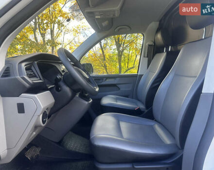 Білий Фольксваген Transporter, об'ємом двигуна 2 л та пробігом 236 тис. км за 21900 $, фото 49 на Automoto.ua