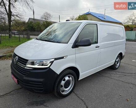 Белый Фольксваген Transporter, объемом двигателя 1.97 л и пробегом 195 тыс. км за 26300 $, фото 1 на Automoto.ua