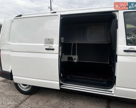 Білий Фольксваген Transporter, об'ємом двигуна 2 л та пробігом 224 тис. км за 20500 $, фото 40 на Automoto.ua