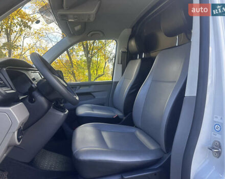 Білий Фольксваген Transporter, об'ємом двигуна 2 л та пробігом 236 тис. км за 21900 $, фото 46 на Automoto.ua