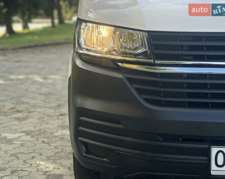 Білий Фольксваген Transporter, об'ємом двигуна 2 л та пробігом 236 тис. км за 21900 $, фото 27 на Automoto.ua