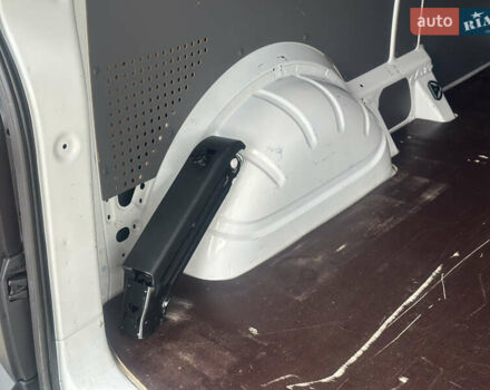 Белый Фольксваген Transporter, объемом двигателя 2 л и пробегом 224 тыс. км за 20500 $, фото 41 на Automoto.ua