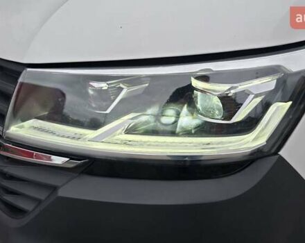 Білий Фольксваген Transporter, об'ємом двигуна 2 л та пробігом 220 тис. км за 25700 $, фото 3 на Automoto.ua