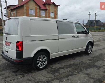 Білий Фольксваген Transporter, об'ємом двигуна 2 л та пробігом 220 тис. км за 25700 $, фото 1 на Automoto.ua