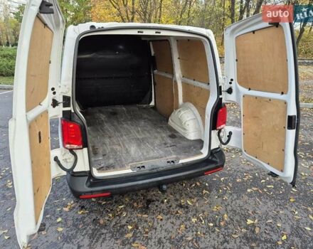 Белый Фольксваген Transporter, объемом двигателя 1.97 л и пробегом 182 тыс. км за 23900 $, фото 7 на Automoto.ua