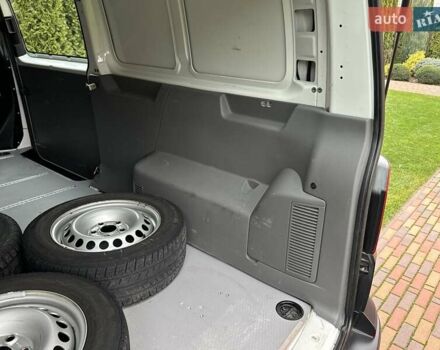 Белый Фольксваген Transporter, объемом двигателя 2 л и пробегом 223 тыс. км за 25999 $, фото 66 на Automoto.ua