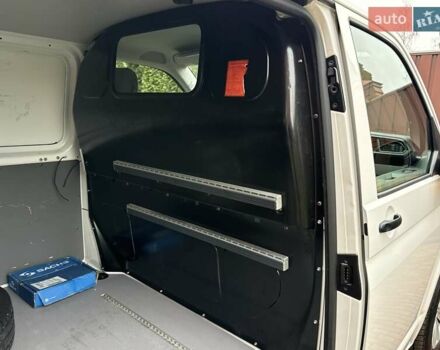 Белый Фольксваген Transporter, объемом двигателя 2 л и пробегом 223 тыс. км за 25999 $, фото 62 на Automoto.ua