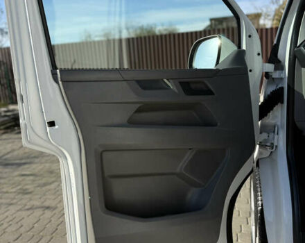 Белый Фольксваген Transporter, объемом двигателя 2 л и пробегом 251 тыс. км за 28550 $, фото 59 на Automoto.ua