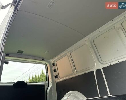 Белый Фольксваген Transporter, объемом двигателя 2 л и пробегом 223 тыс. км за 25999 $, фото 63 на Automoto.ua