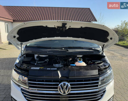 Белый Фольксваген Transporter, объемом двигателя 2 л и пробегом 251 тыс. км за 28550 $, фото 102 на Automoto.ua