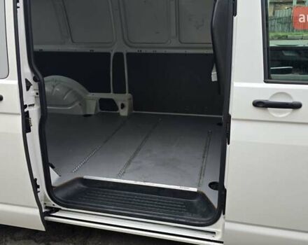Білий Фольксваген Transporter, об'ємом двигуна 2 л та пробігом 220 тис. км за 25700 $, фото 16 на Automoto.ua