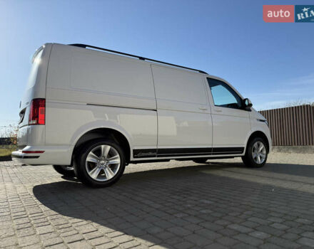 Белый Фольксваген Transporter, объемом двигателя 2 л и пробегом 251 тыс. км за 28550 $, фото 26 на Automoto.ua