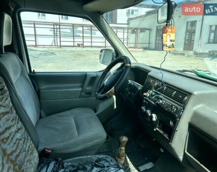 Белый Фольксваген Transporter, объемом двигателя 1.9 л и пробегом 322 тыс. км за 3000 $, фото 7 на Automoto.ua