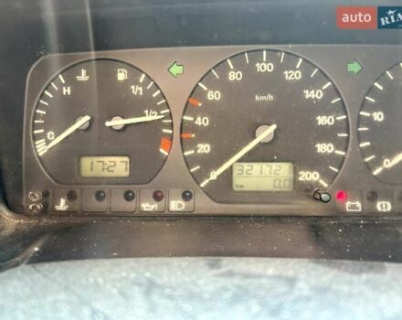 Белый Фольксваген Transporter, объемом двигателя 1.9 л и пробегом 322 тыс. км за 3000 $, фото 1 на Automoto.ua