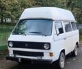 Белый Фольксваген Transporter, объемом двигателя 1.6 л и пробегом 200 тыс. км за 2088 $, фото 1 на Automoto.ua