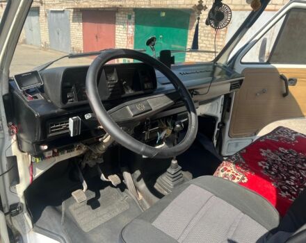 Білий Фольксваген Transporter, об'ємом двигуна 1.6 л та пробігом 300 тис. км за 1900 $, фото 6 на Automoto.ua