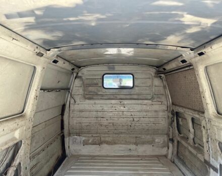 Білий Фольксваген Transporter, об'ємом двигуна 1.6 л та пробігом 300 тис. км за 1900 $, фото 10 на Automoto.ua