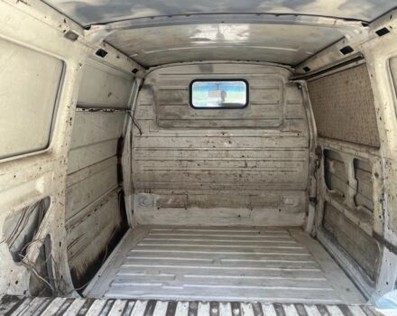 Білий Фольксваген Transporter, об'ємом двигуна 1.6 л та пробігом 300 тис. км за 1900 $, фото 11 на Automoto.ua
