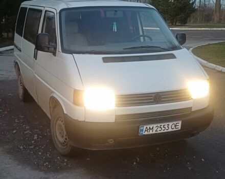 Белый Фольксваген Transporter, объемом двигателя 2.4 л и пробегом 278 тыс. км за 2550 $, фото 2 на Automoto.ua